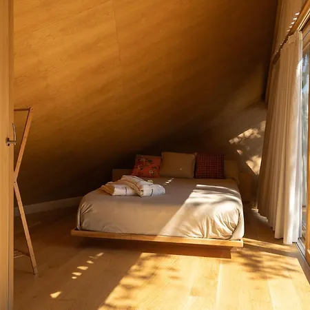Campingplatz De Xaras, Neboda