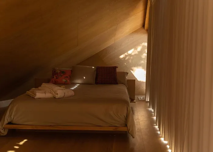 De Xaras, Neboda Marín